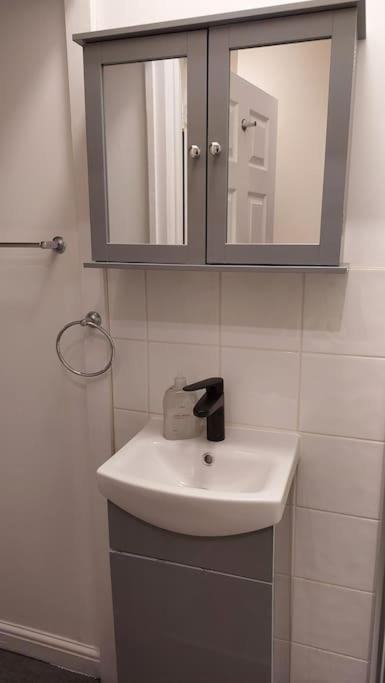 Apartamento Harry Potter 9 3/4 Flat Londres Exterior foto